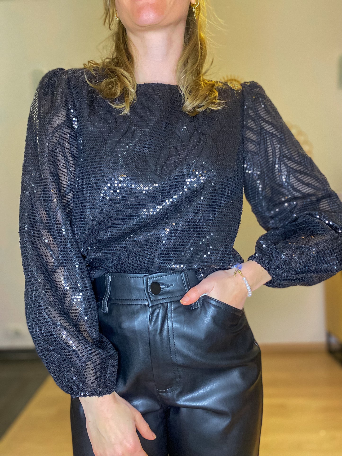 Blouse Kara noire à sequins - Margothe