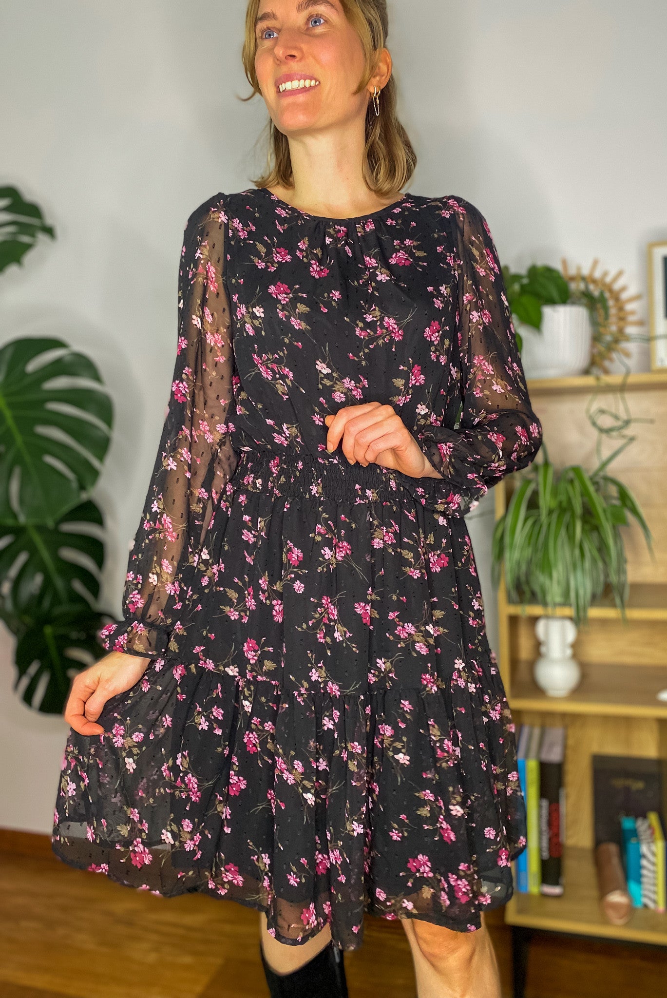 Robe Mia noire à imprimé fleuri - Margothe