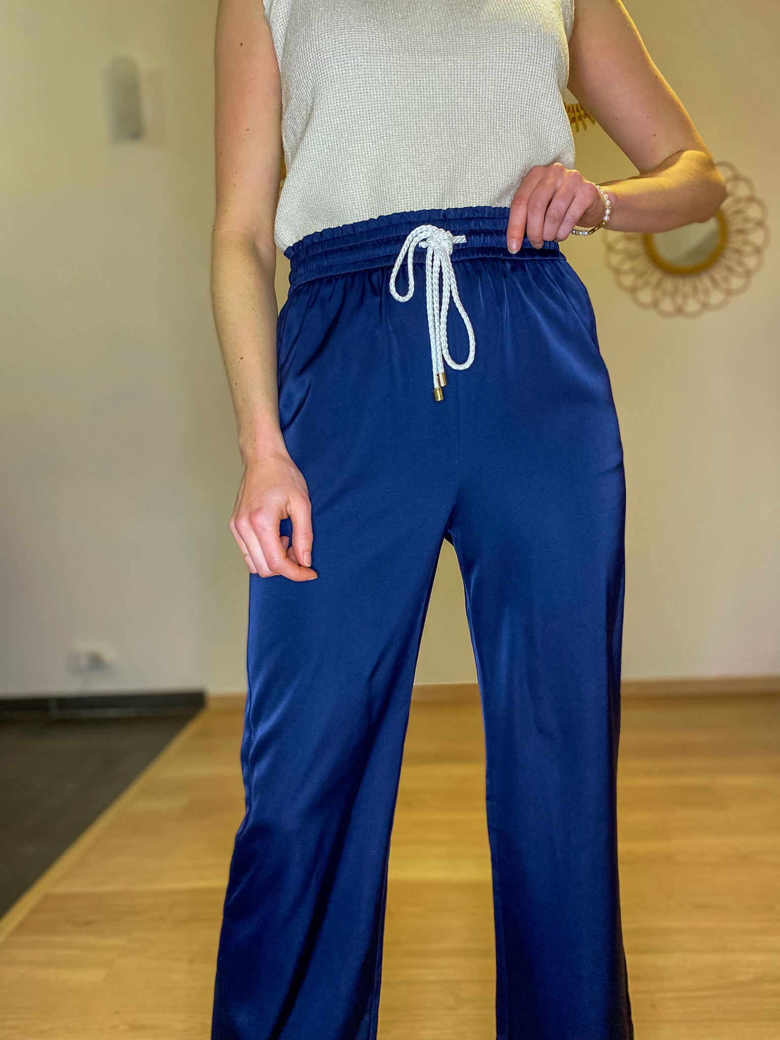 Pantalon Deborah satiné bleu marine