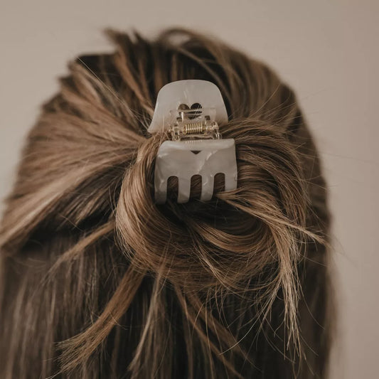 Petite barrette cœur perle