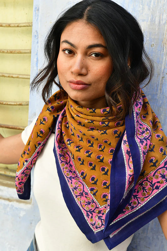 Grand foulard SÉLÉNÉ Fauve - Byzantine