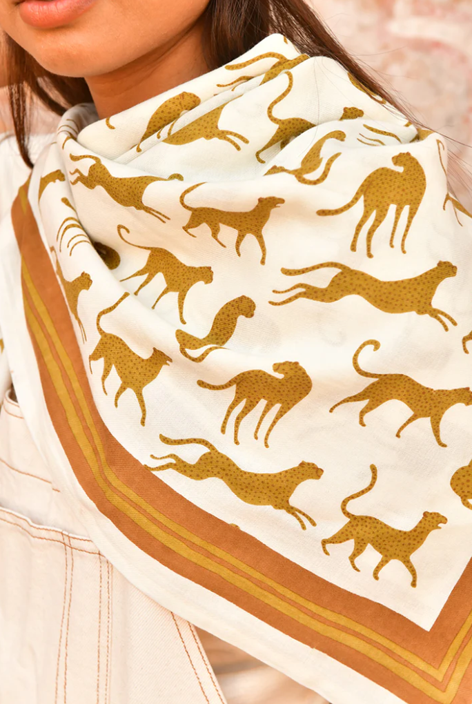 Foulard Fauve Noisette Byzantine