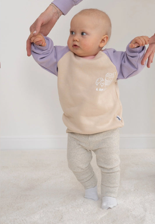 Sweat 6AM Club lilas et beige