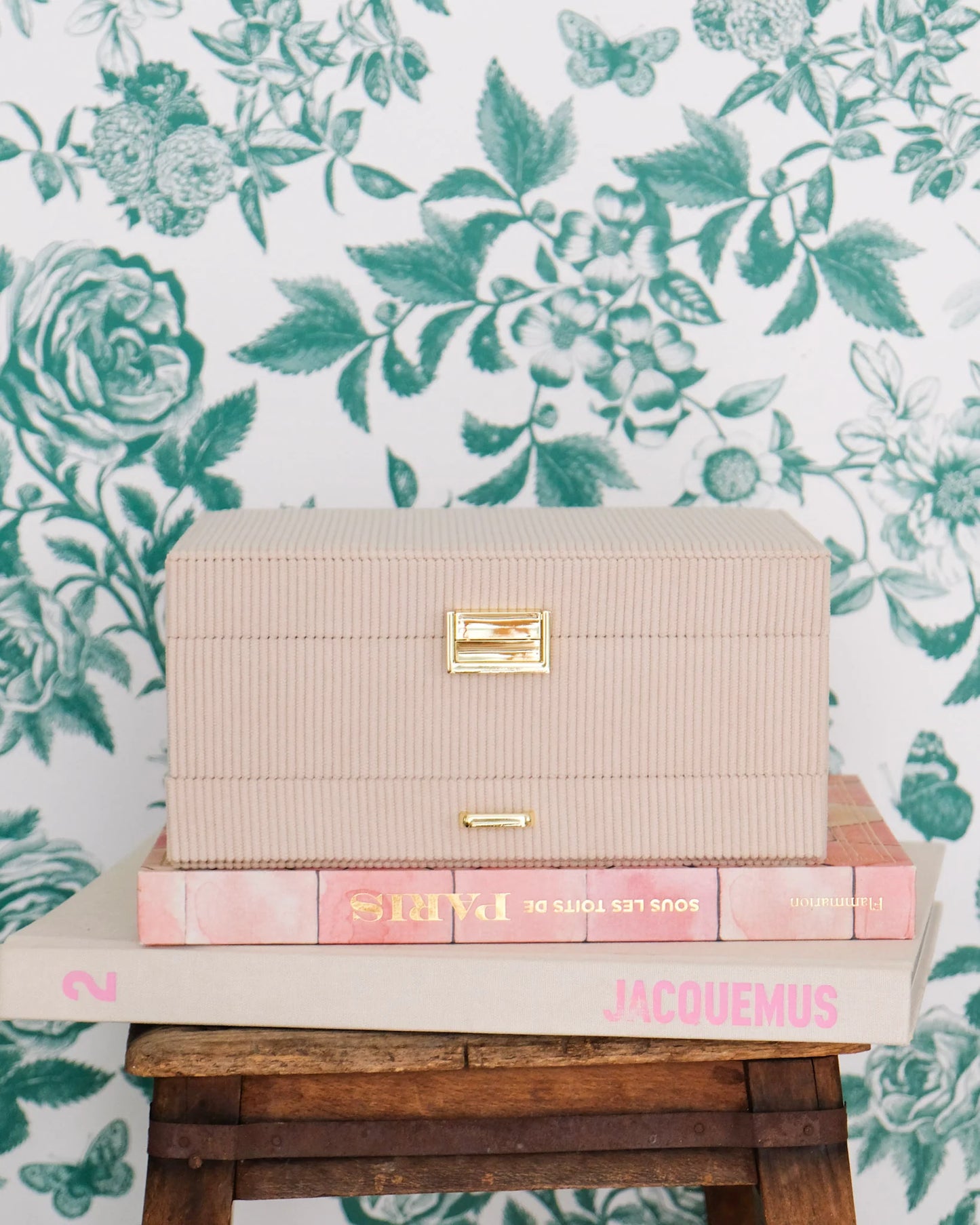 Boîte à bijoux Denise en velours côtelé beige