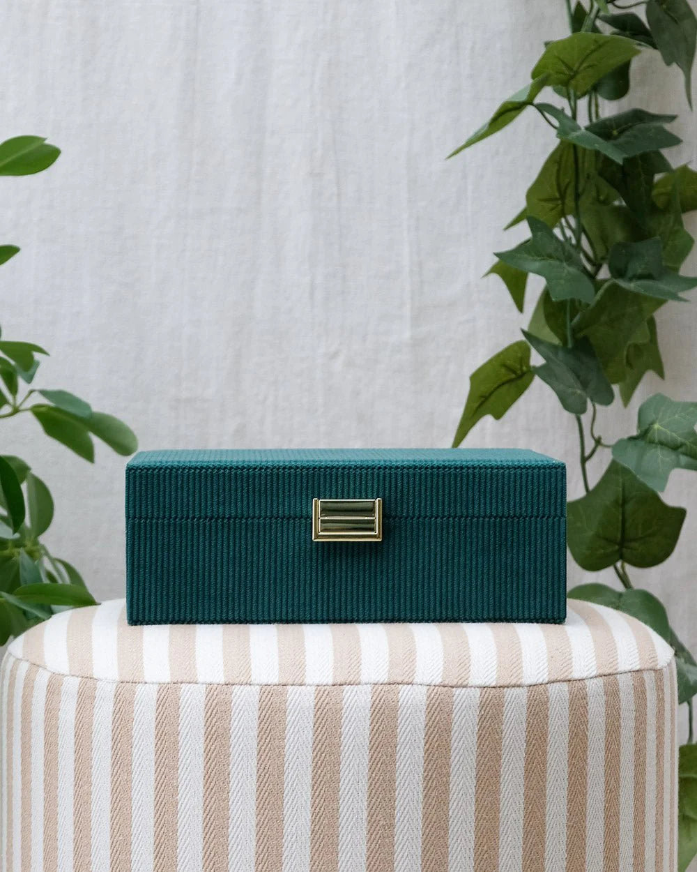 Boîte à bijoux Louise en velours côtelé vert